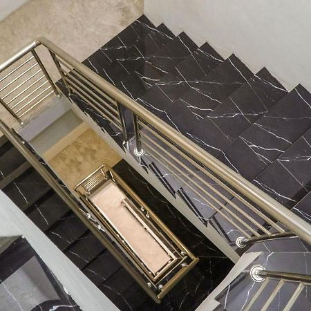 Hotel Reddoorz @ Jalan Wahidin Medan Exterior foto